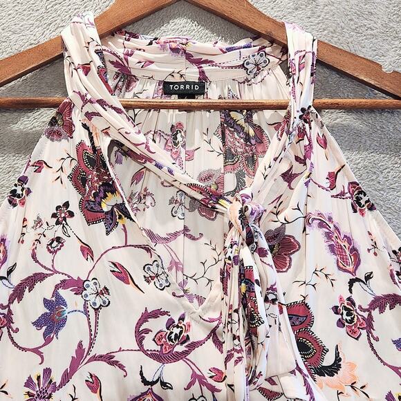 Torrid Womens Pink Floral Satin Bow Tie Front Halter Top Size 4X Flowy Romantic - Picture 2 of 11